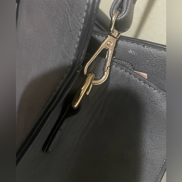 Dasein Purse . Grey. Perfect shape with coin purse. - Picture 7 of 12